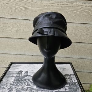 vintage Evelyn Varon black faux leather hat with bow